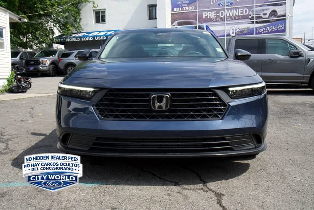 Used 2025 Honda Accord SE image 2