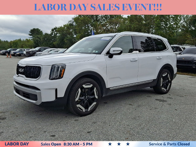 Used 2024 Kia Telluride EX w/ EX Captain's Chair Package FWD image 5