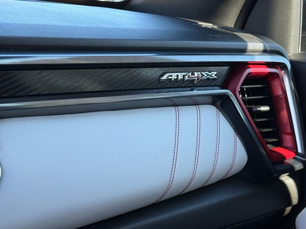 Used 2024 GMC Canyon AT4X image 10