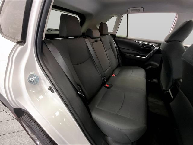 Used 2021 Toyota RAV4 LE AWD/4WD image 26