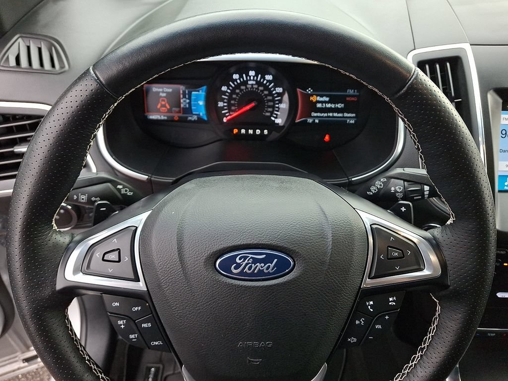 Certified 2019 Ford Edge ST w/ Cold Weather Package AWD/4WD image 19