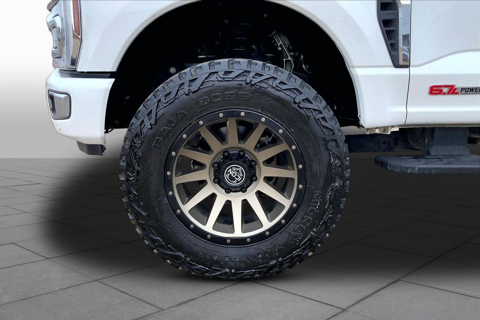 Certified 2024 Ford F250 Platinum w/ Tremor Off-Road Package AWD/4WD image 11
