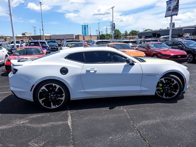 Used 2022 Chevrolet Camaro LT RWD image 11