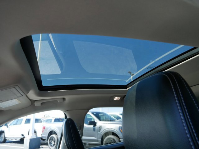 Certified 2020 Ford Escape Titanium AWD/4WD image 9