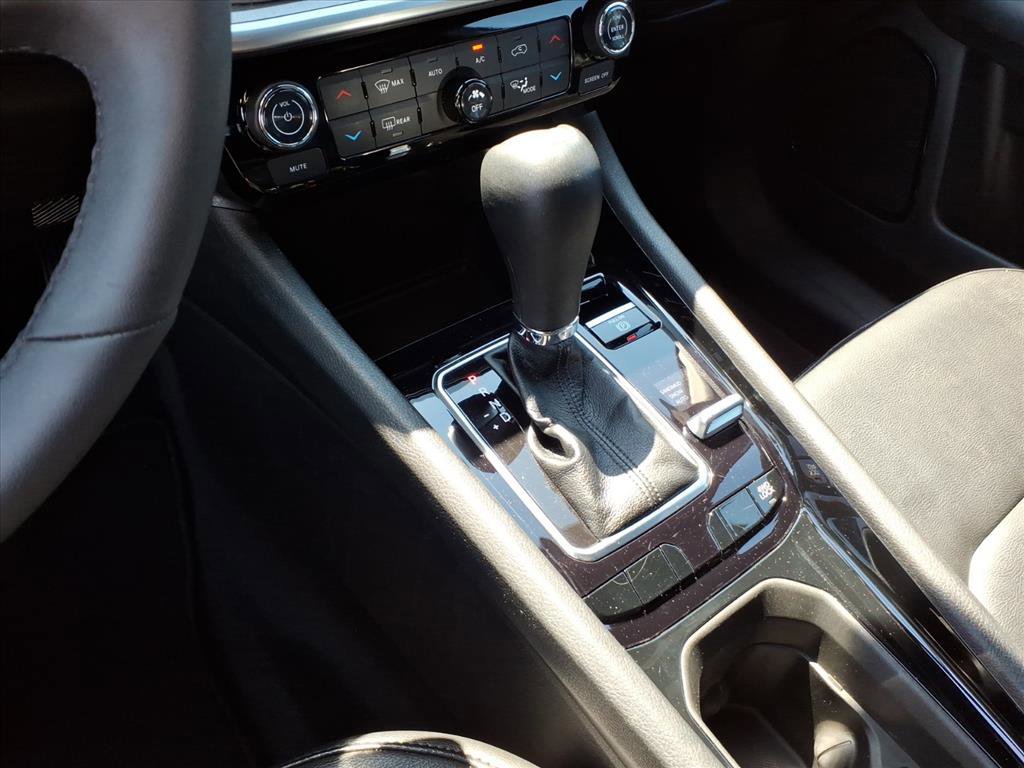Used 2025 Jeep Compass Limited AWD/4WD image 15