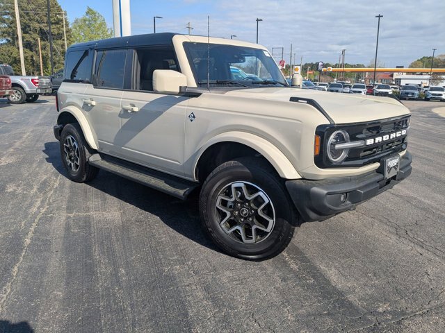 Certified 2025 Ford Bronco Outer Banks