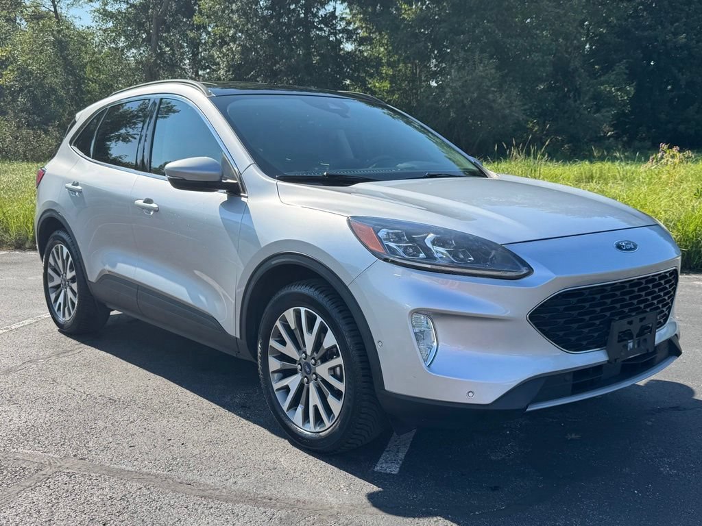 Certified 2020 Ford Escape Titanium AWD/4WD image 6
