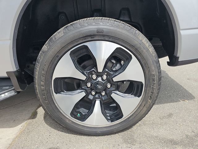Certified 2022 Ford F150 Lightning Platinum image 32