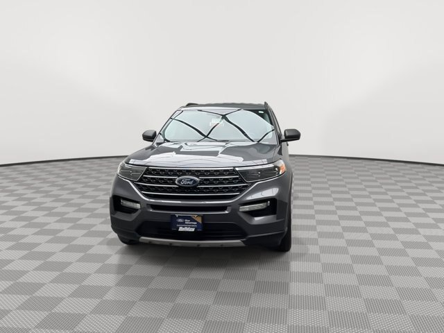Certified 2022 Ford Explorer XLT w/ Equipment Group 202A AWD/4WD image 36