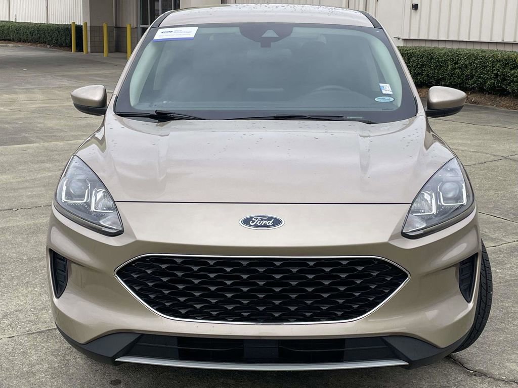 Certified 2020 Ford Escape SE image 8