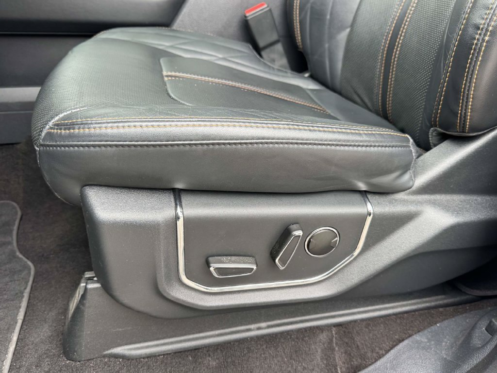 Certified 2023 Ford Expedition Platinum AWD/4WD image 21