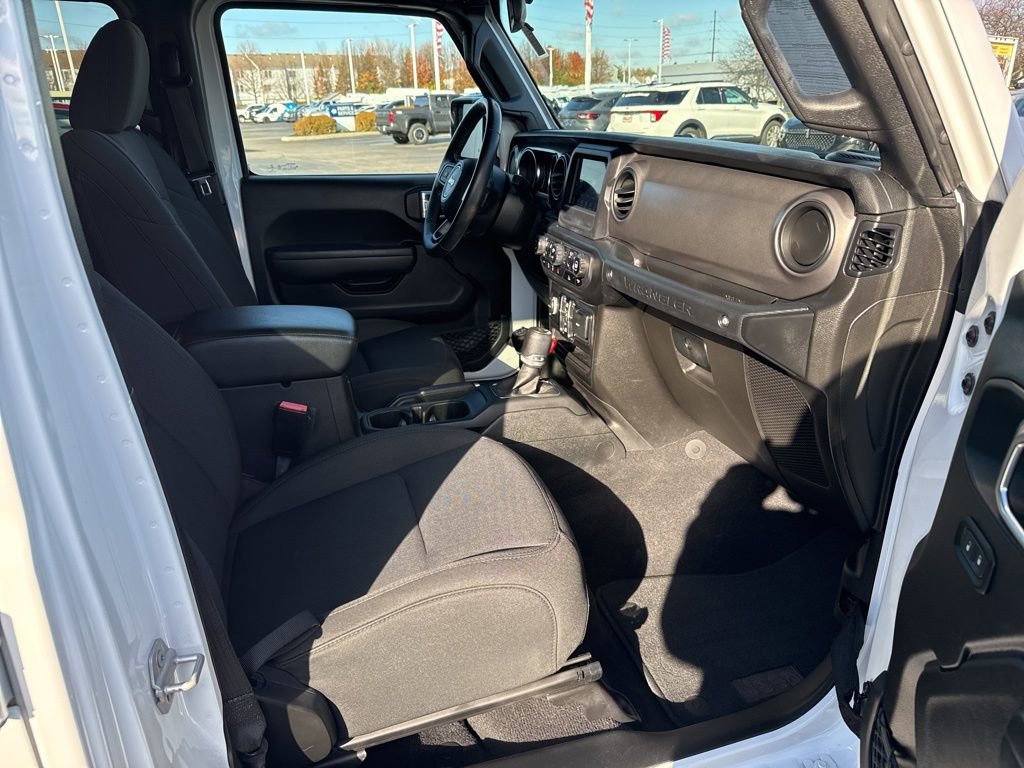 Used 2021 Jeep Wrangler Unlimited Sport image 31