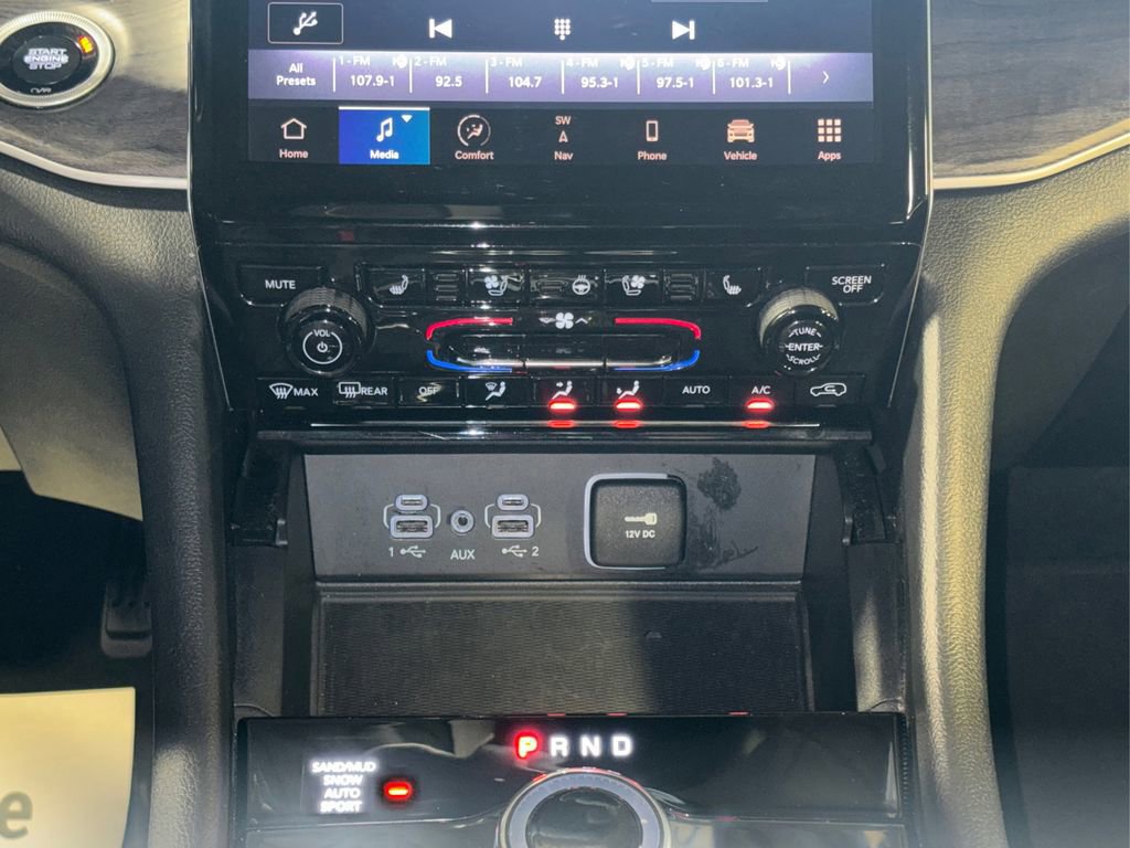 Used 2024 Jeep Grand Cherokee L Limited w/ Luxury Tech Group II image 29