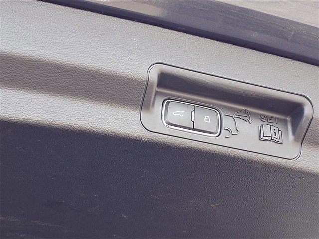 Certified 2023 Ford Explorer Limited image 30