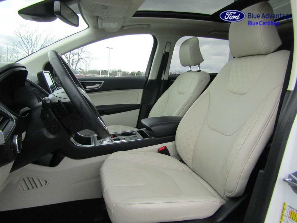 Certified 2024 Ford Edge Titanium w/ Equipment Group 301A AWD/4WD image 3