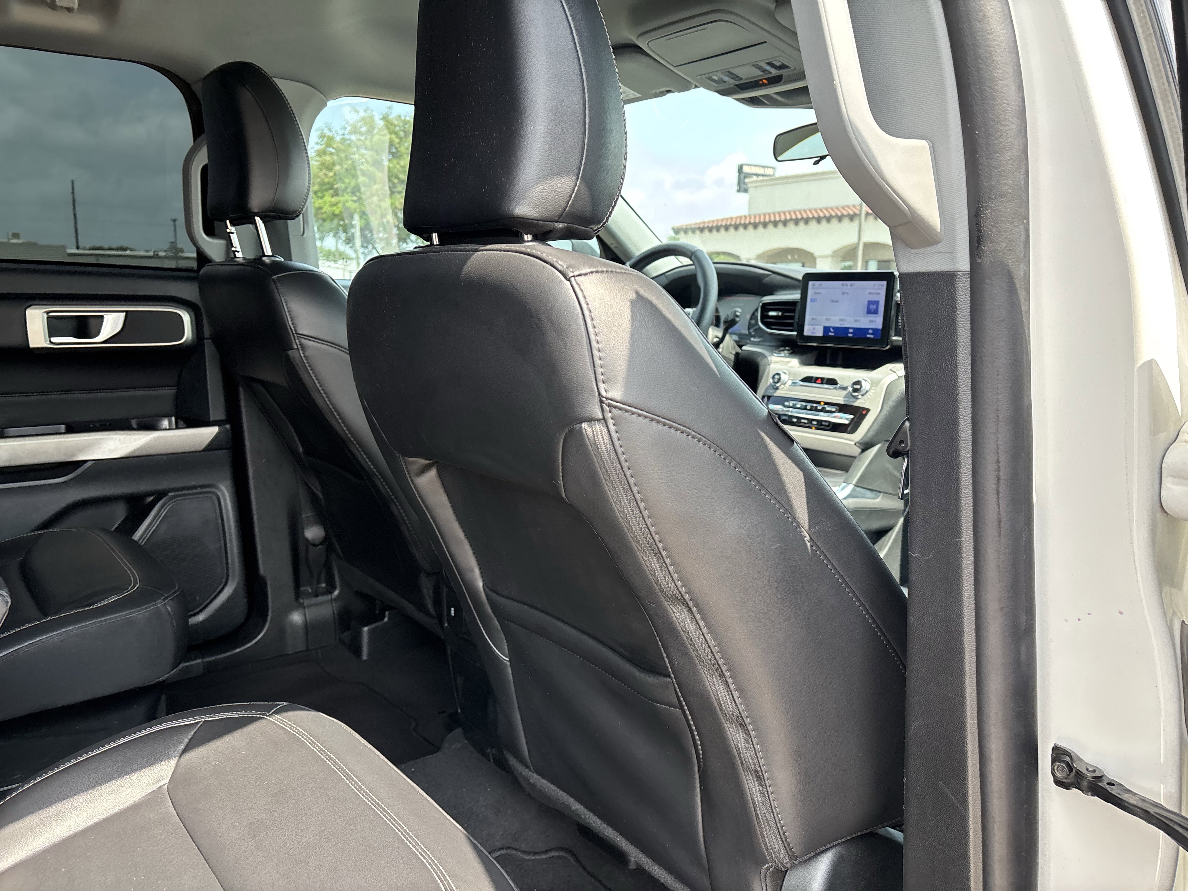 Certified 2023 Ford Explorer XLT w/ Equipment Group 202A RWD image 23