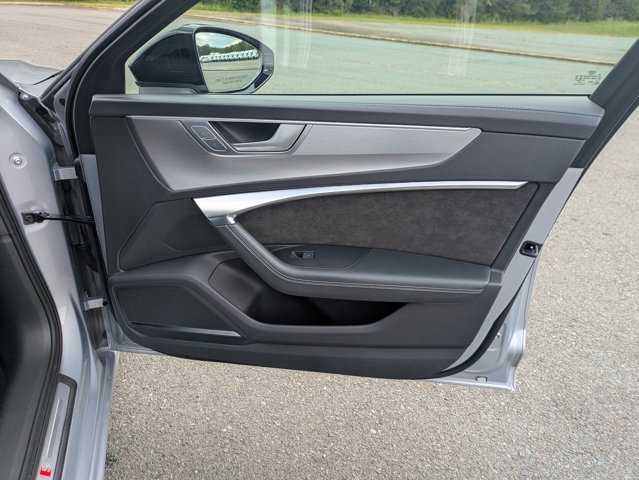Used 2021 Audi S6 Prestige w/ Prestige Package image 34