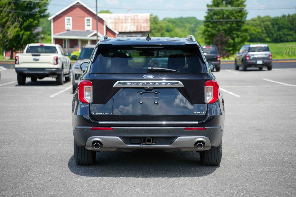 Certified 2023 Ford Explorer Limited w/ Limited Technology Package AWD/4WD image 6