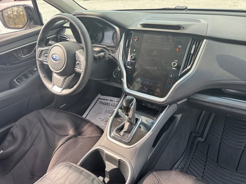 Used 2020 Subaru Outback Limited image 21