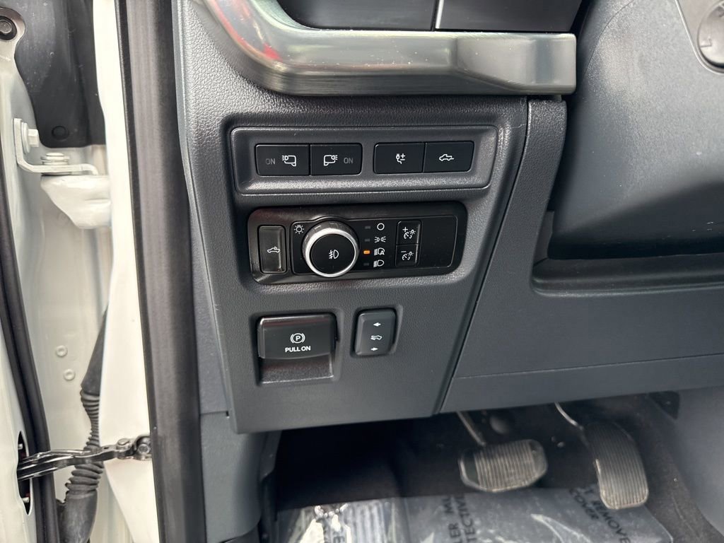 Certified 2023 Ford F150 Lariat w/ Equipment Group 502A High image 23