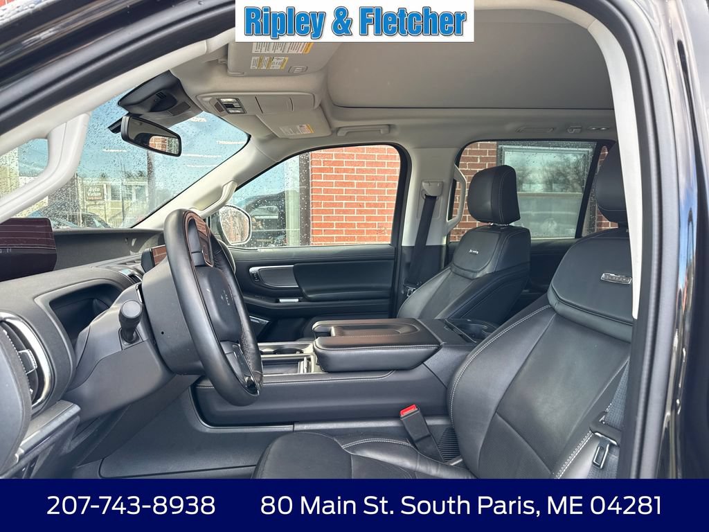 Certified 2025 Ford Expedition Max Platinum AWD/4WD image 8