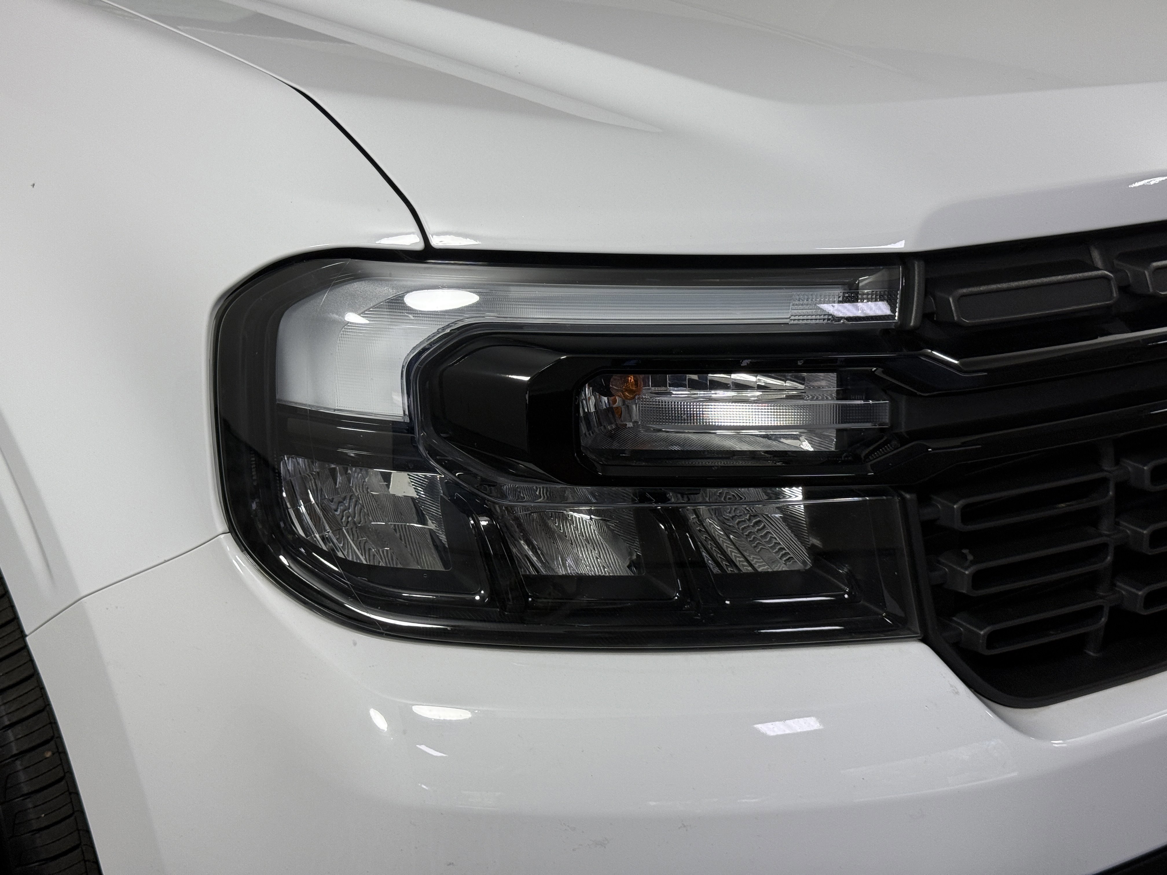 Certified 2024 Ford Maverick Lariat w/ Black Appearance Package image 7