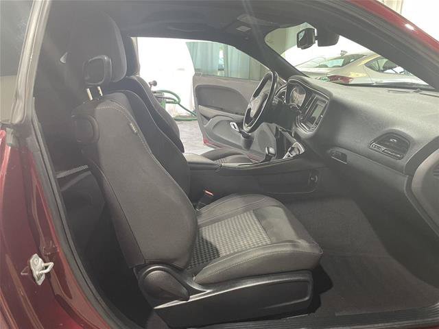 Used 2019 Dodge Challenger SXT RWD image 23