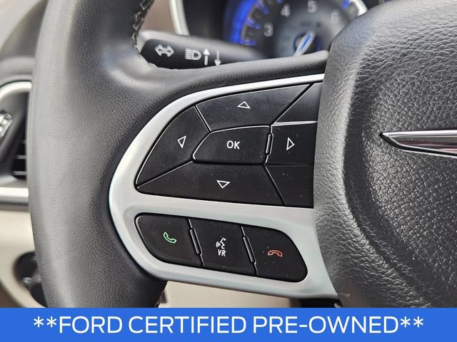 Used 2022 Chrysler Voyager LX FWD image 29