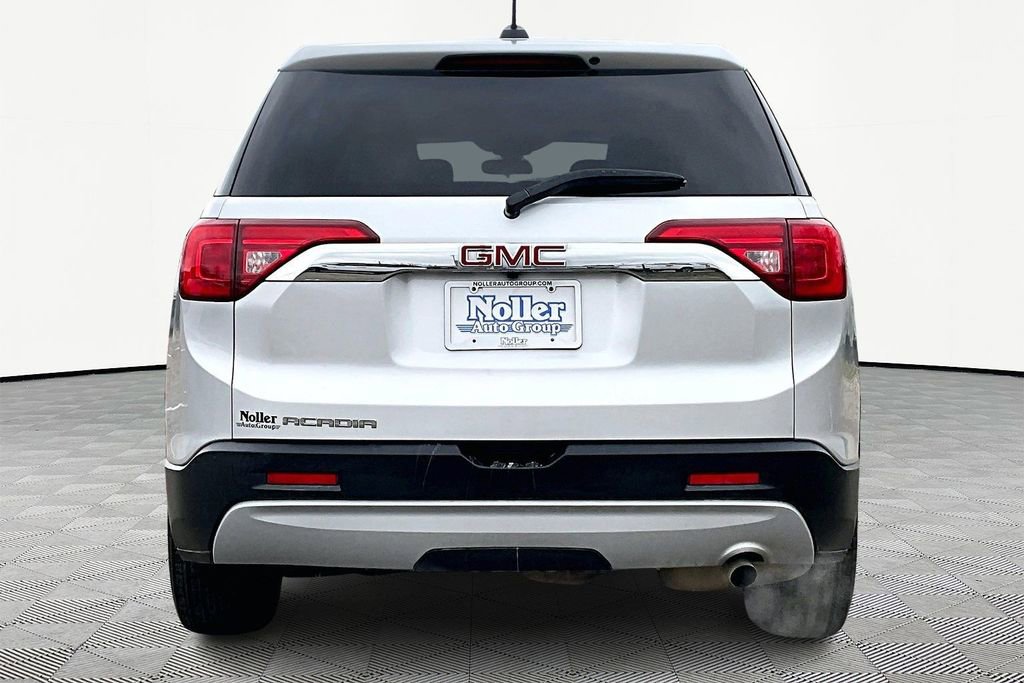 Used 2017 GMC Acadia SLE w/ LPO, Floor Liner Package image 4