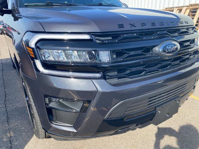 Certified 2023 Ford Expedition Limited image 5