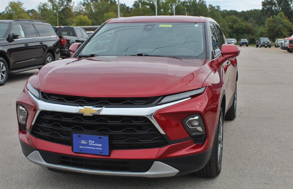 Used 2023 Chevrolet Blazer LT w/ Driver Confidence Package FWD image 6