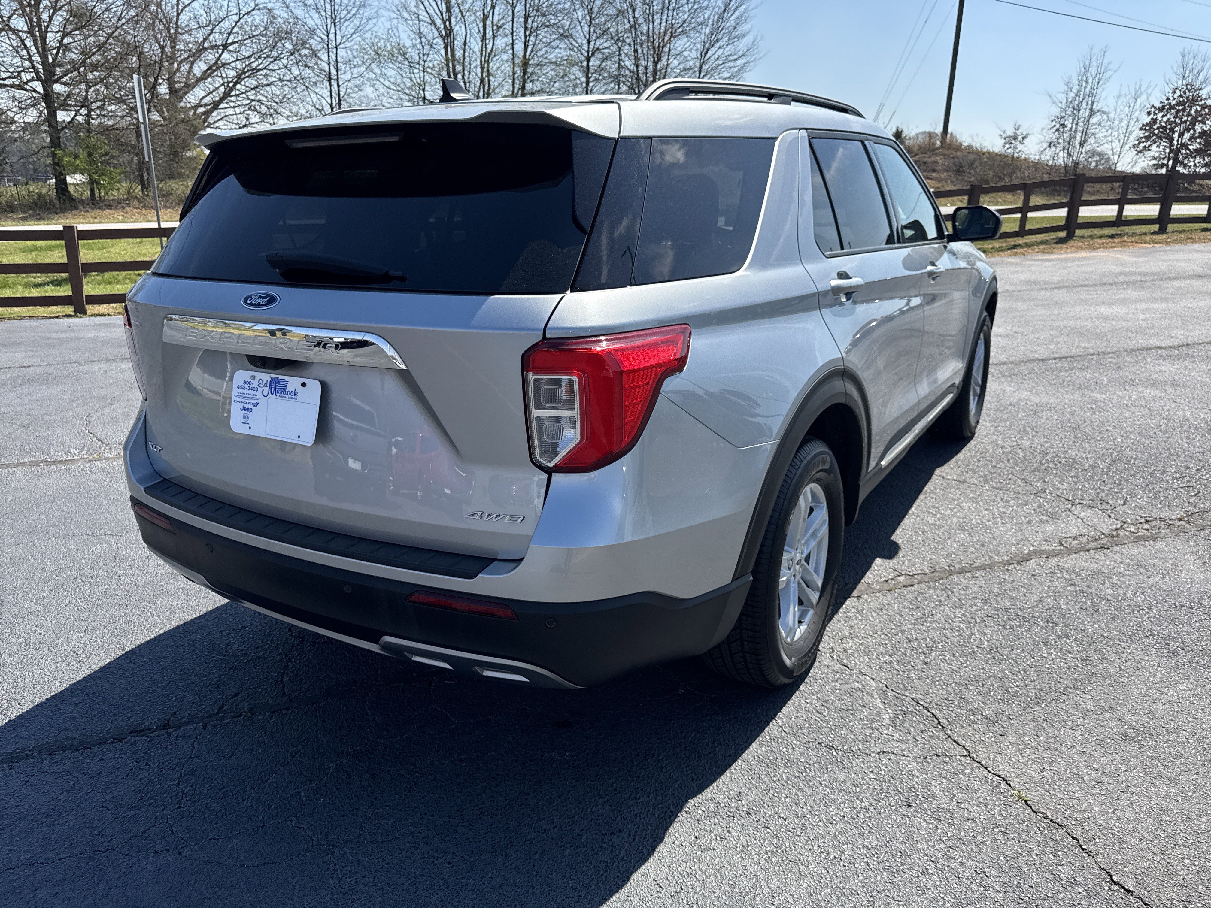 Certified 2024 Ford Explorer XLT w/ Equipment Group 202A AWD/4WD image 5