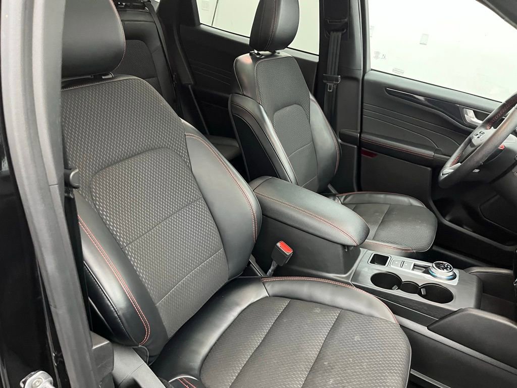 Certified 2023 Ford Escape ST-Line w/ Tech Pack #1 image 27