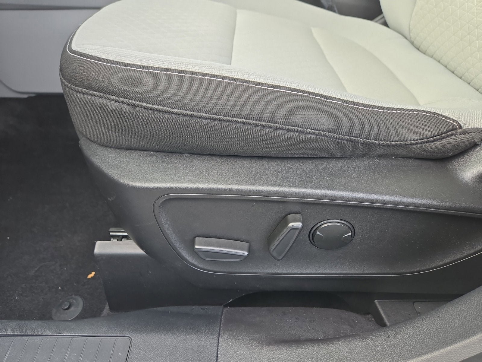 Certified 2023 Ford Escape Active AWD/4WD image 12