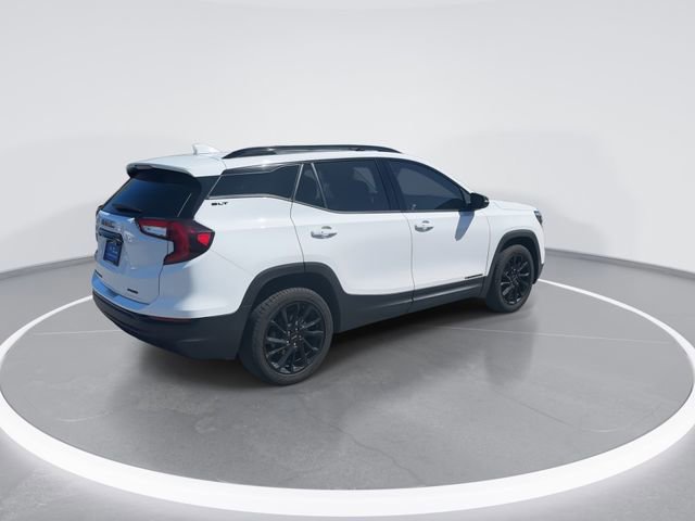 Used 2023 GMC Terrain SLT w/ Elevation Edition image 6