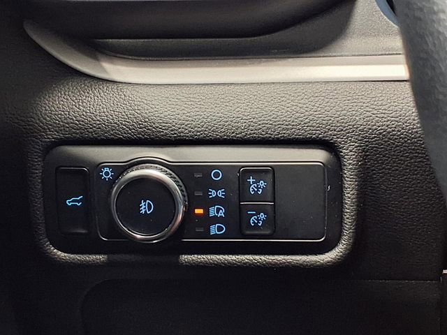 Certified 2023 Ford Explorer XLT w/ Equipment Group 202A AWD/4WD image 19