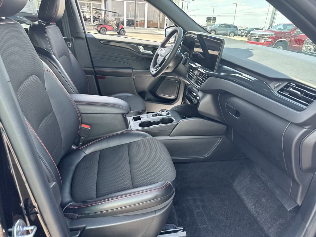 Certified 2023 Ford Escape ST-Line image 12