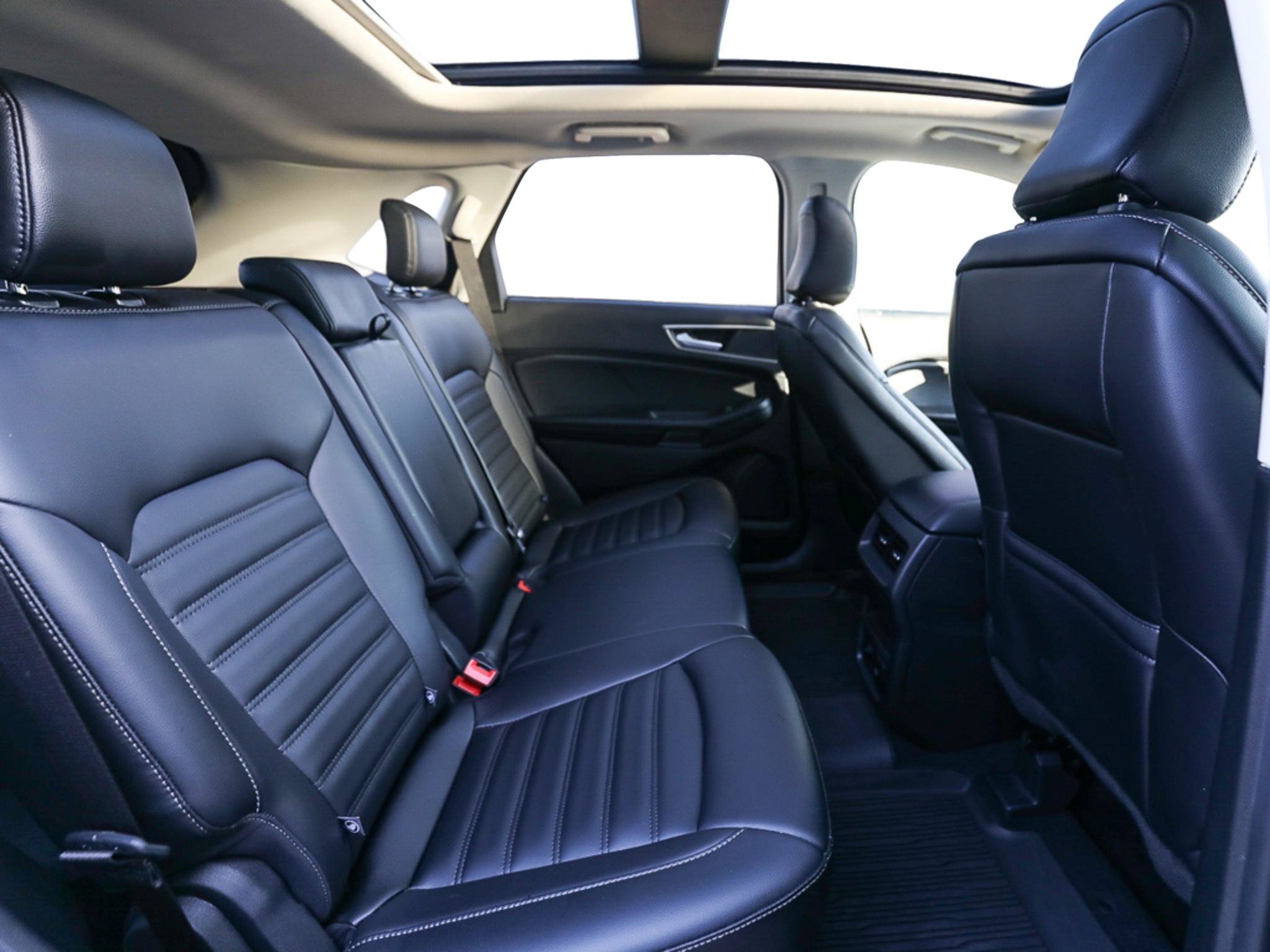 Certified 2024 Ford Edge SEL w/ Convenience Package AWD/4WD image 23