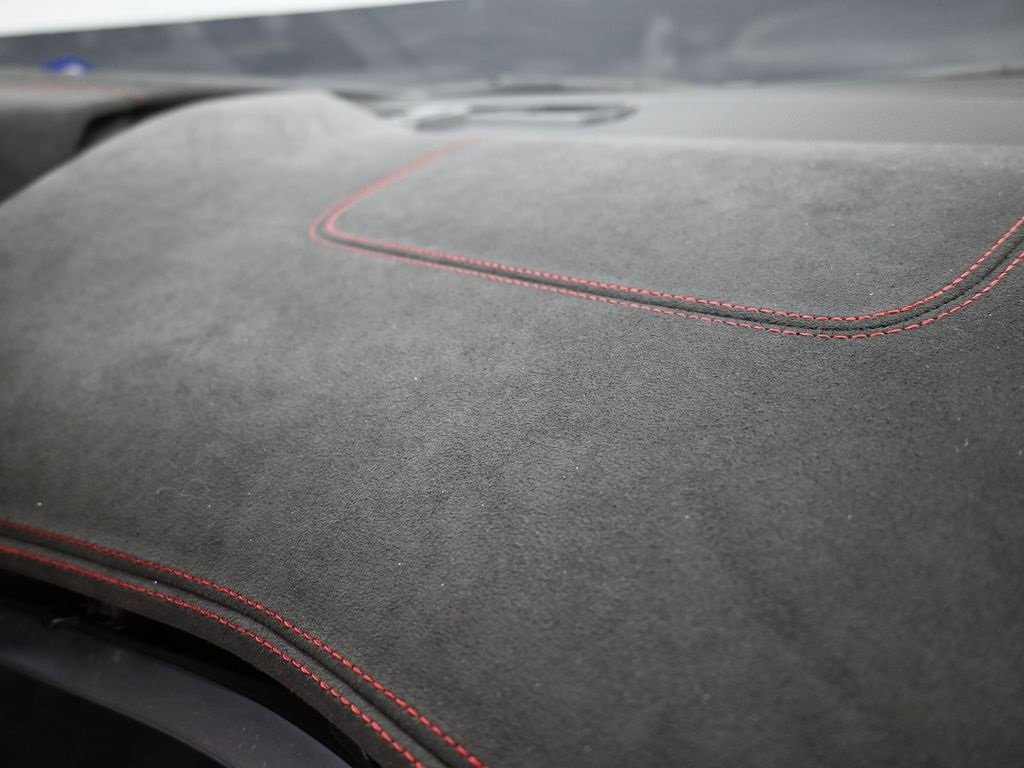 Used 2023 Chevrolet Corvette Stingray Premium Conv w/ Z51 Performance Package image 16