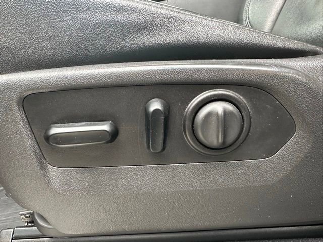 Used 2020 Chevrolet Silverado 1500 LT Trail Boss image 28