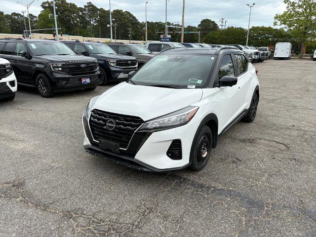 Used 2022 Nissan Kicks SR w/ Premium Package FWD image 1