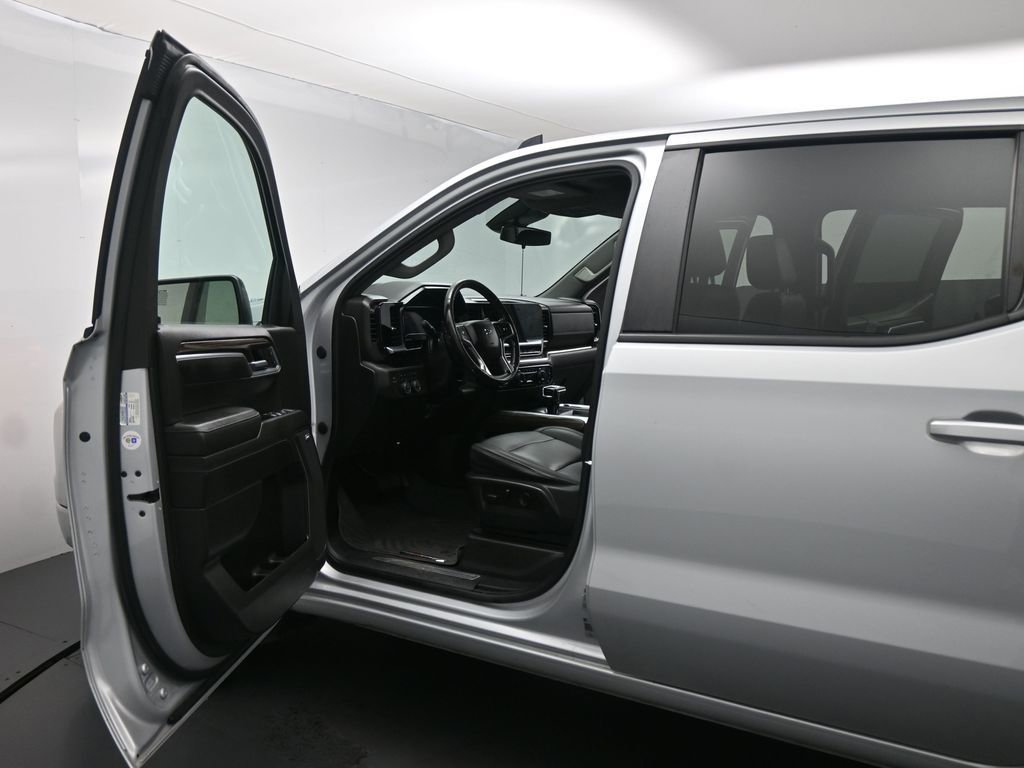 Used 2022 Chevrolet Silverado 1500 RST image 9