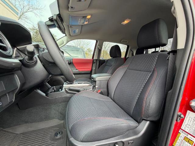 Used 2023 Toyota Tacoma SR5 w/ Technology Package image 15