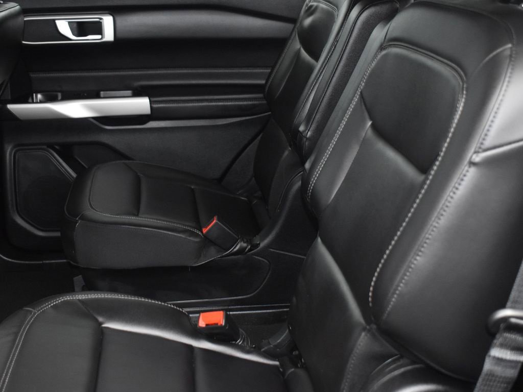 Certified 2023 Ford Explorer XLT w/ Equipment Group 202A image 13