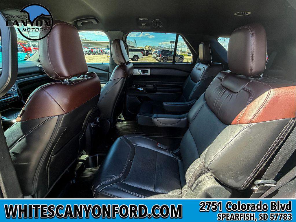 Certified 2022 Ford Explorer Platinum w/ Equipment Group 601A image 11