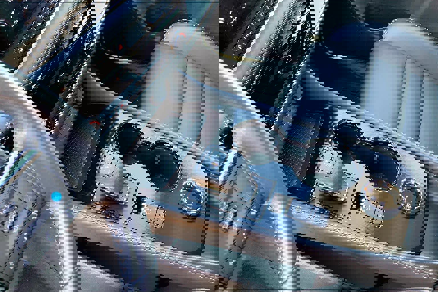 Used 2023 Nissan Rogue SL w/ SL Premium Package image 16