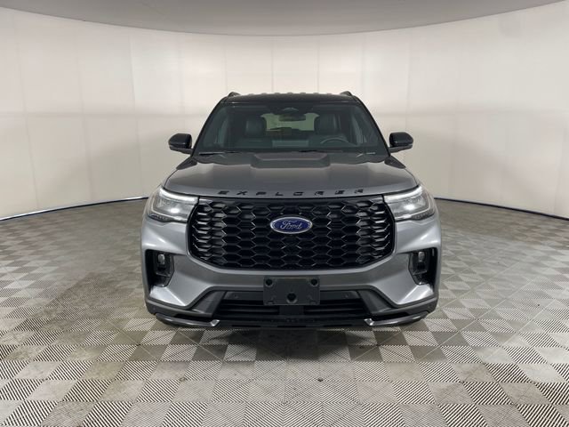 Certified 2025 Ford Explorer ST-Line AWD/4WD image 21