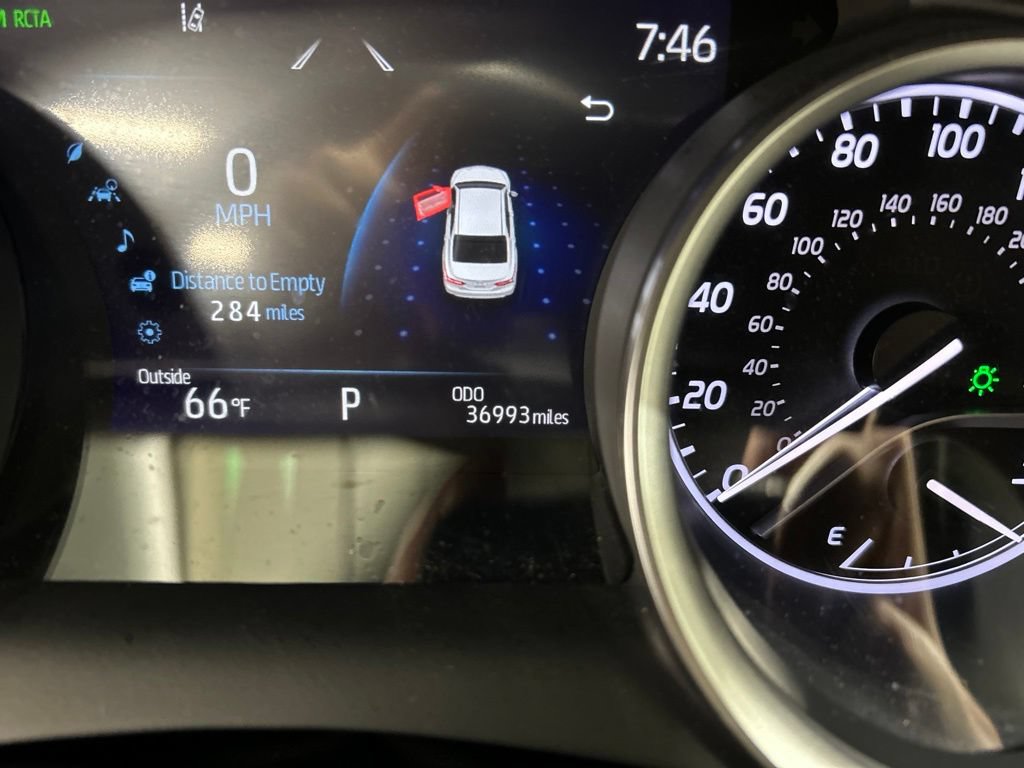 Used 2021 Toyota Camry XLE w/ Navigation Package FWD image 18