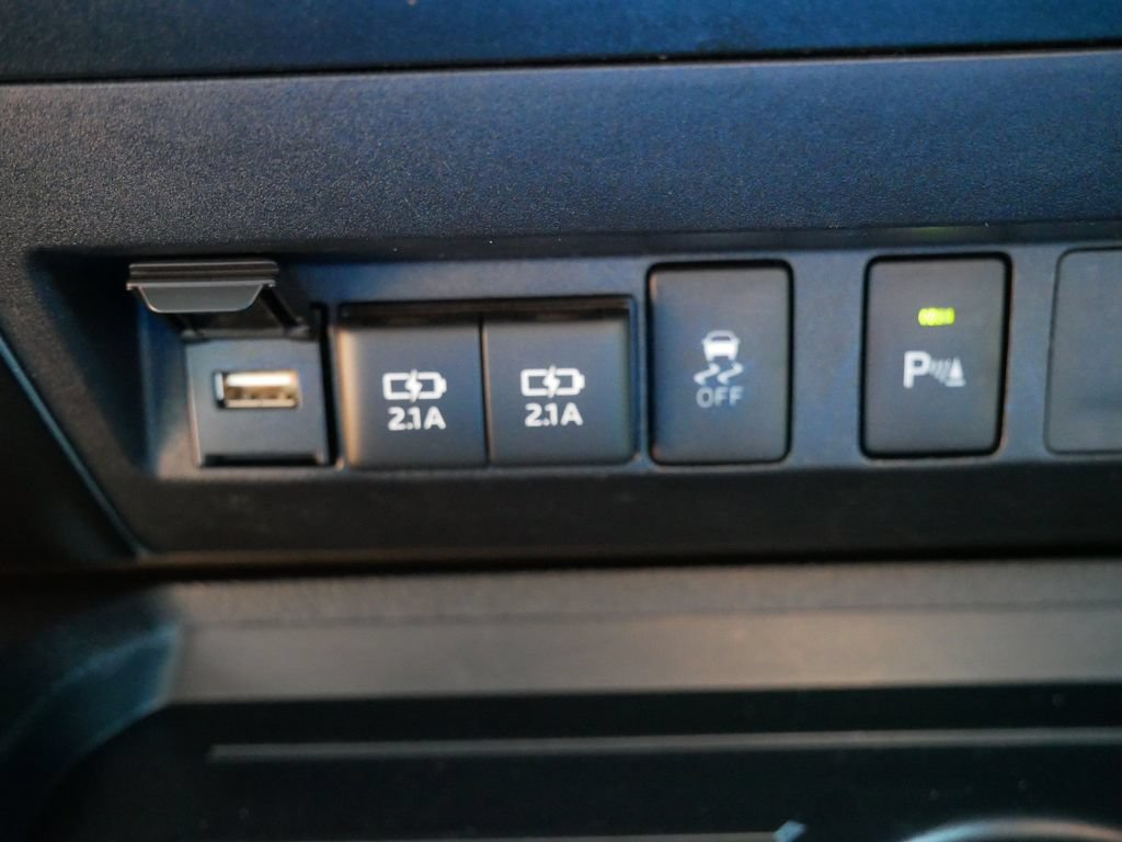 Used 2020 Toyota Tundra SR5 w/ TRD Sport Package AWD/4WD image 25