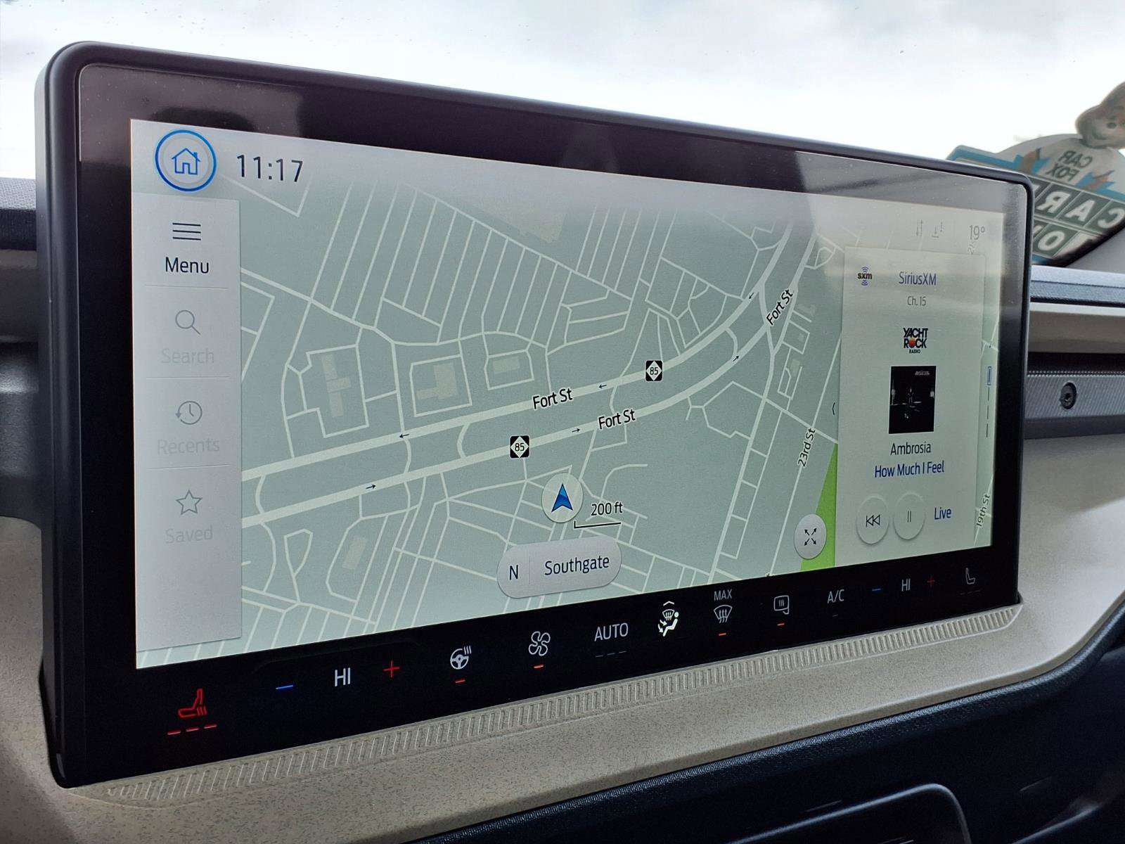 Certified 2025 Ford Maverick Lariat image 11